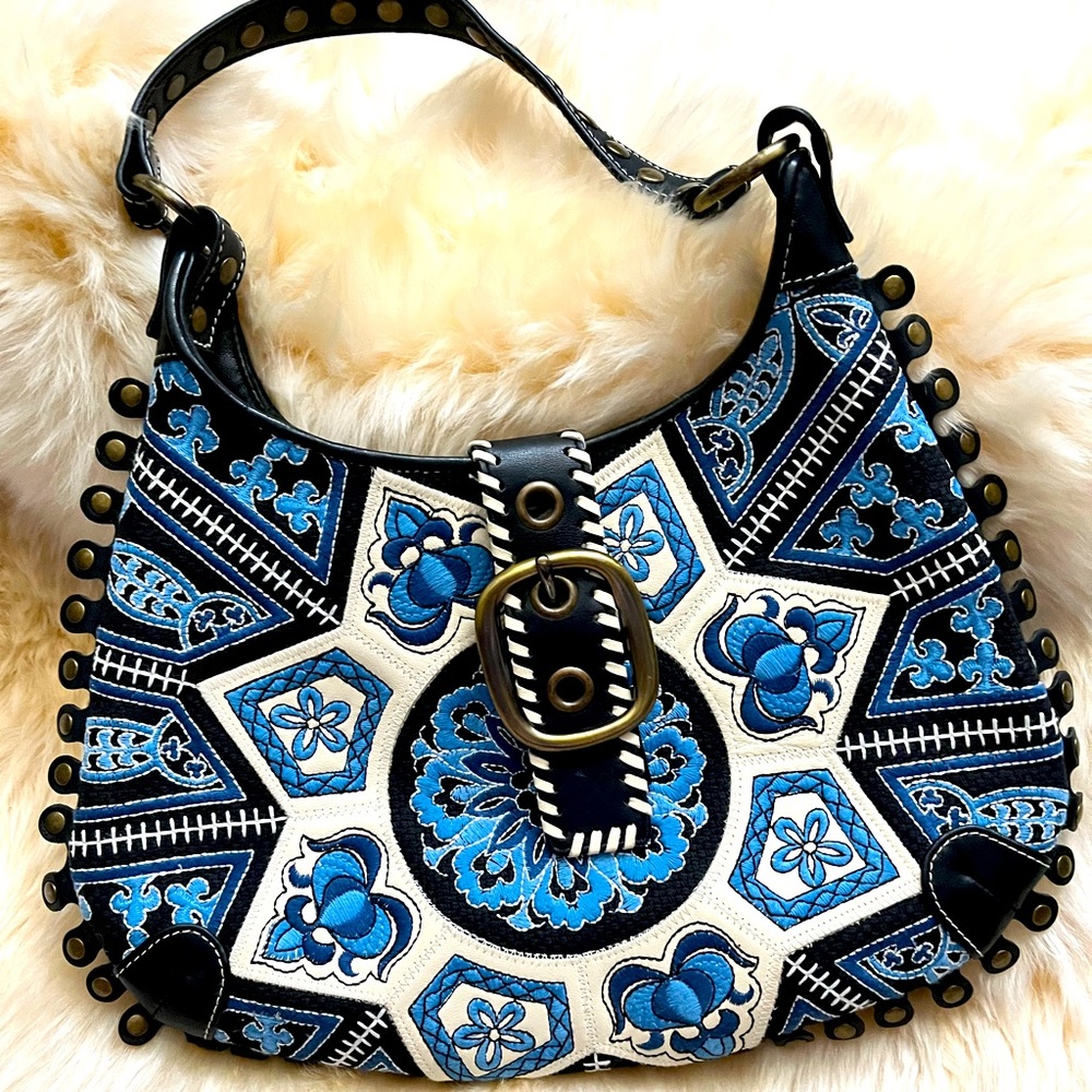 New Isabella Fiore leather handbag
